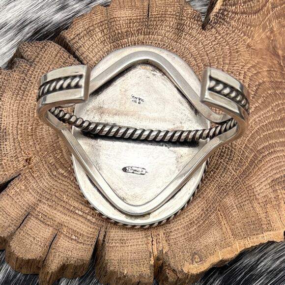 JOE PIASO JR Navajo Sterling Silver & Tooled Leather Floral Design Cuff Bracelet - Picture 4 of 5